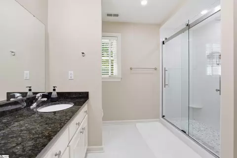Bath - 111 Overlook Ct, Easley, SC 29642 photo 6 of 7