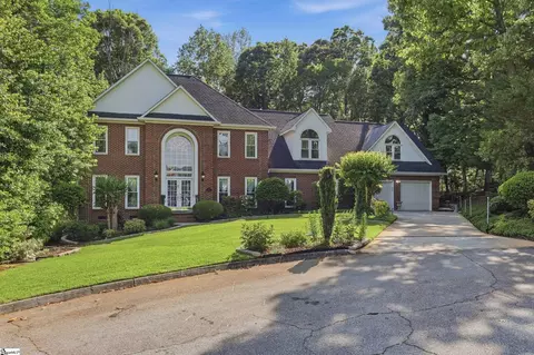 Exterior - 111 Overlook Ct, Easley, SC 29642 photo 7 of 8