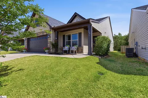 564 Thomas Edwards Ln, Greer, SC 29651