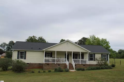 830 River Rd, Cowpens, SC 29330