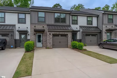 61 Connaught Ct, Mauldin, SC 29662
