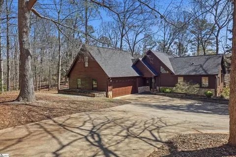 203 Shore Dr, Anderson, SC 29625