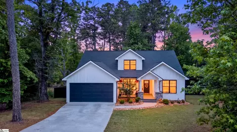 110 Crepe Myrtle Ln, Anderson, SC 29625