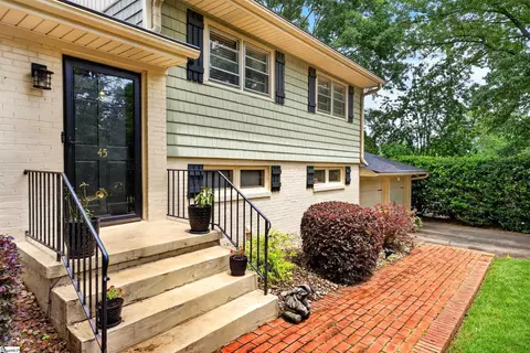 45 Ridgeway Dr, Greenville, SC 29605