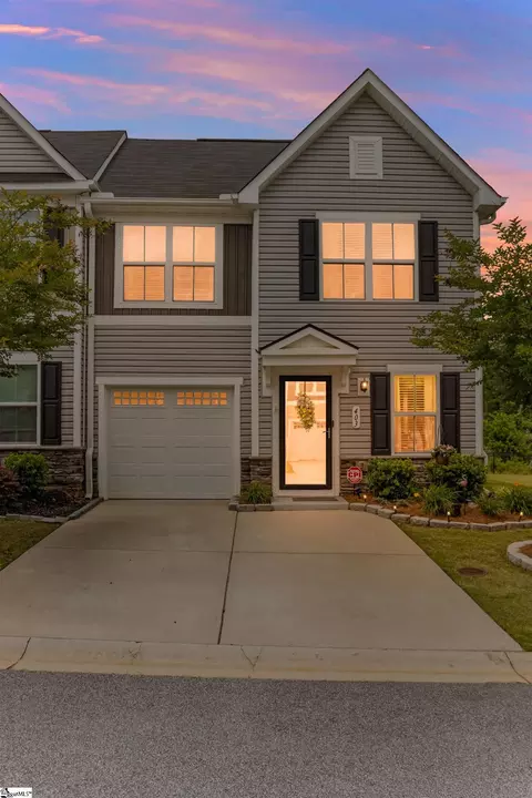 403 Aldworth Ln, Fountain Inn, SC 29644