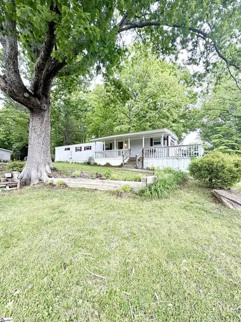 129 Boone Dr, Easley, SC 29640