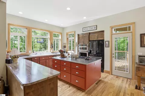 Kitchen - 123 Summit Pne, Sunset, SC 29685 photo 1 of 2