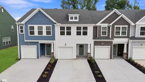 502 W Norvell Ct, Spartanburg, SC 29307
