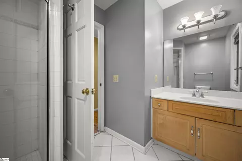 Bath - 176 Fox Run Ln, Tryon, NC 28782 photo 2 of 2
