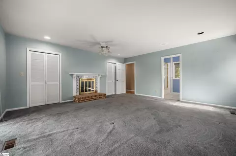 Living - 176 Fox Run Ln, Tryon, NC 28782 photo 5 of 5