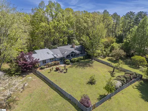 176 Fox Run Ln, Tryon, NC 28782