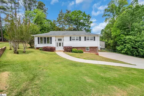 10 Sylvatus Ct, Greenville, SC 29617