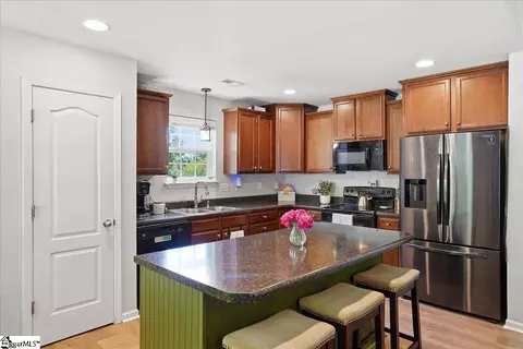 Kitchen - 130 Saddlebrook Ave, Pickens, SC 29671 photo 2 of 3