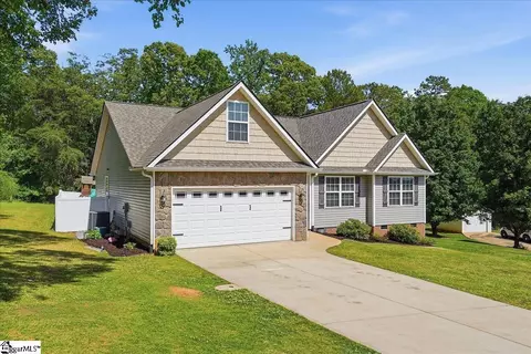 Exterior - 130 Saddlebrook Ave, Pickens, SC 29671 photo 2 of 3