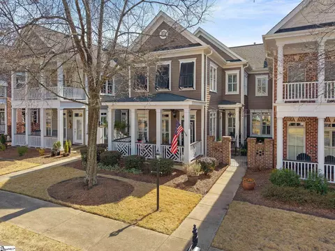 9 Rivoli Ln, Greenville, SC 29615