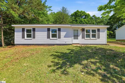 388 Vanderbilt Rd, Spartanburg, SC 29301