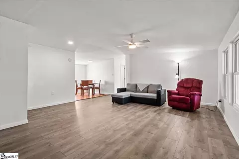 633 E Lynches River Rd, Lamar, SC 29069 photo 8