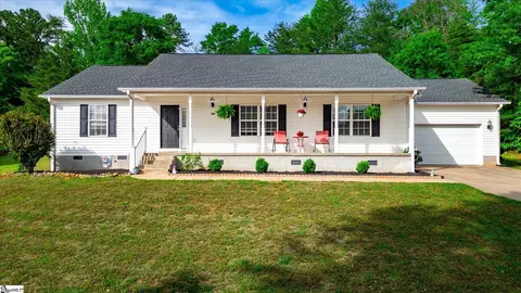 322 Cane Pole Walk, Inman, SC 29349