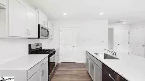 Kitchen - 131 Cascade Ln, Seneca, SC 29678 photo 3 of 3
