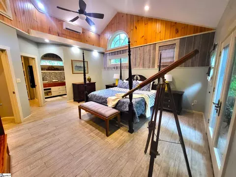 Bedroom - 301 Cedar Creek Dr, Sunset, SC 29685 photo 2 of 9