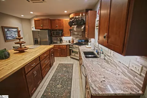 Kitchen - 301 Cedar Creek Dr, Sunset, SC 29685 photo 2 of 3