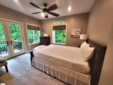 Bedroom - 301 Cedar Creek Dr, Sunset, SC 29685 photo 4 of 9