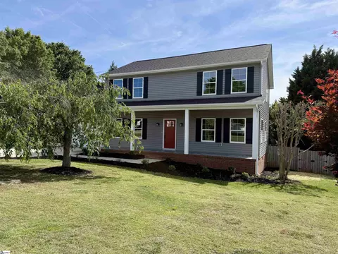 3 Lillians Ln, Greer, SC 29651