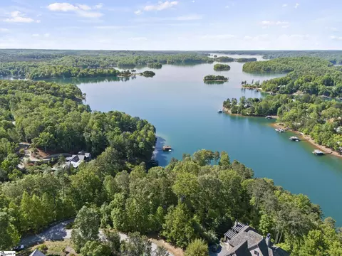 132 S Falls Rd, Sunset, SC 29685 photo 3