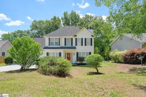 118 Oak Ridge Dr, Greenwood, SC 29649