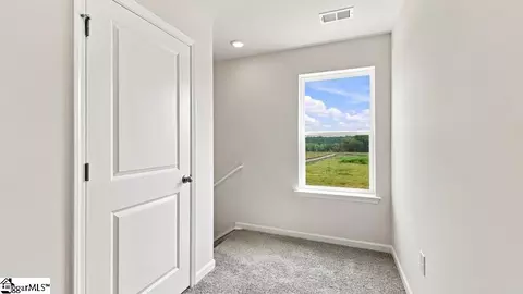 Entry Way - 136 Lazzon Rd, Moore, SC 29369 photo 3 of 5