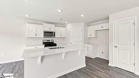 Kitchen - 136 Lazzon Rd, Moore, SC 29369 photo 1 of 7