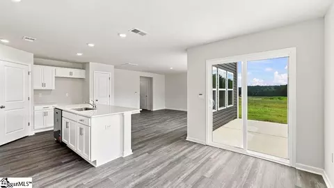 Kitchen - 136 Lazzon Rd, Moore, SC 29369 photo 7 of 7