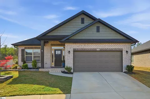 1 Woodcross Dr, Simpsonville, SC 29681