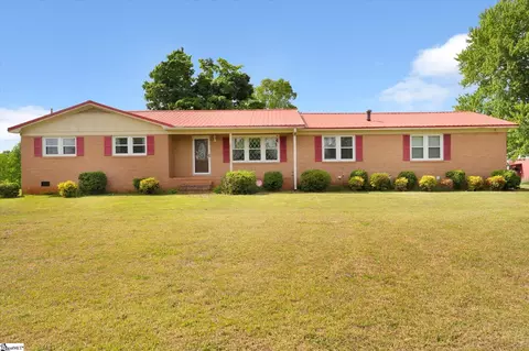113 Leisure Dr, Easley, SC 29640