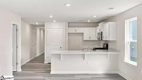 Entry Way - 128 Lazzon Rd, Moore, SC 29369 photo 4 of 7