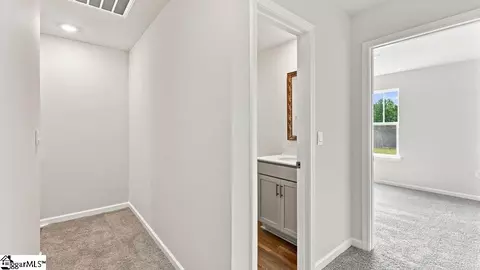 Entry Way - 135 Lazzon Rd, Moore, SC 29369 photo 5 of 5