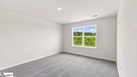 Bedroom - 135 Lazzon Rd, Moore, SC 29369 photo 5 of 8