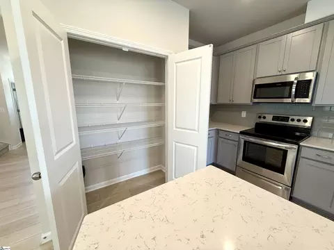 Kitchen - 270 E Compass Way, Easley, SC 29640 photo 7 of 8