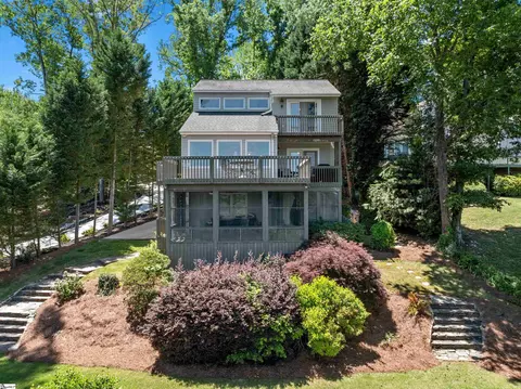 397 Lake Rd, Inman, SC 29349
