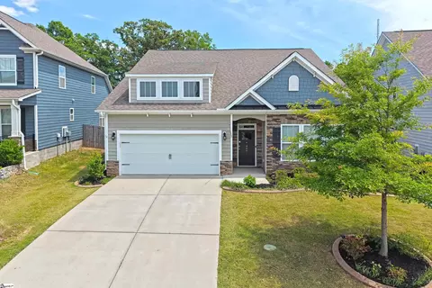 406 Raleighwood Dr, Simpsonville, SC 29681