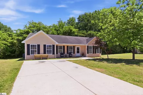 207 Symbolic Ct, Greenville, SC 29617