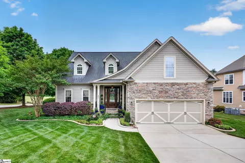 401 Park Ridge Cir, Greer, SC 29651