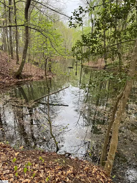 820 418 Hwy, Simpsonville, SC 29680