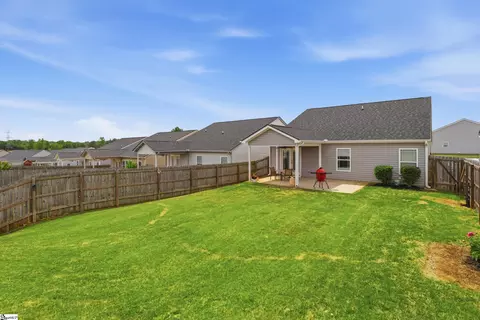 Exterior - 405 Thomas Edwards Ln, Greer, SC 29651 photo 3 of 5