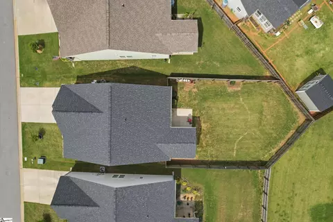 View/Area - 405 Thomas Edwards Ln, Greer, SC 29651 photo 3 of 4