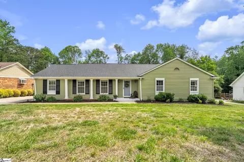 5016 Maplewood Dr, Greenville, SC 29615