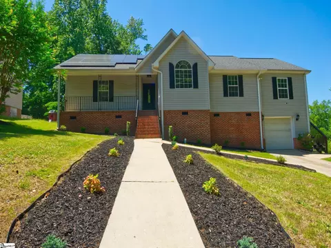 119 Freestone St, Greenville, SC 29605