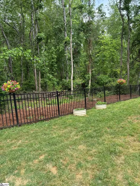Exterior - 129 Ledgewood Way, Easley, SC 29642 photo 2 of 8