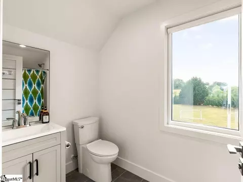 Bath - 2340 Runion Rd, Inman, SC 29349 photo 8 of 8