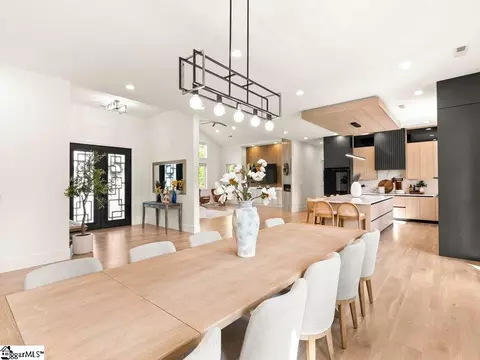 Dining - 2340 Runion Rd, Inman, SC 29349 photo 1 of 1